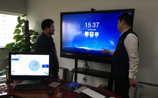 智能會議平板，現(xiàn)代會議室解決方案